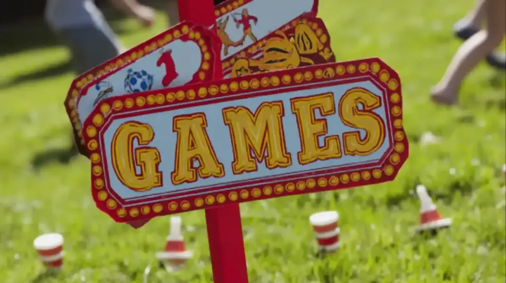 🎯 7. Add Fun Lawn Games