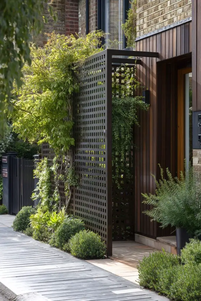 7 Front Garden Privacy Ideas for a Secluded Entrance 3 7 Front Garden Privacy Ideas for a Secluded Entrance