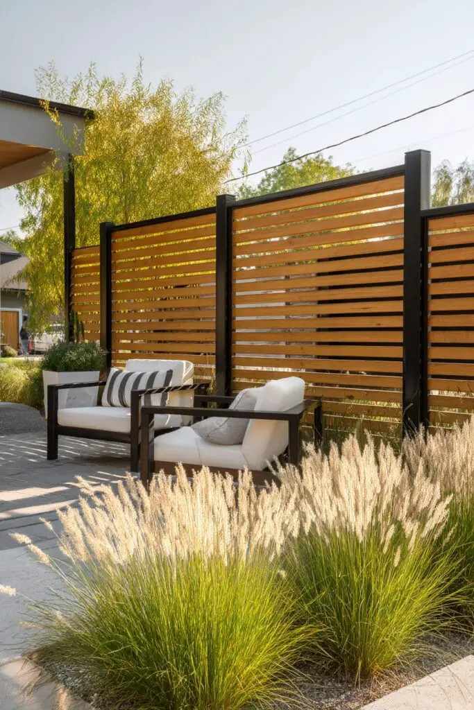 Fantastic Privacy Fencing Ideas for Your Yard 3 Fantastic Privacy Fencing Ideas for Your Yard